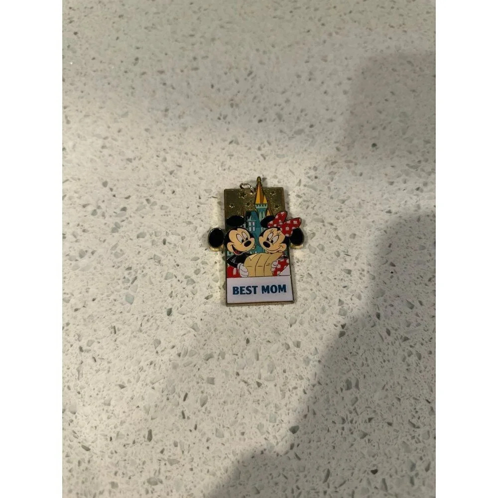 Disney Parks Walt Disney World Mickey Minnie Castle Keychain Best mom
